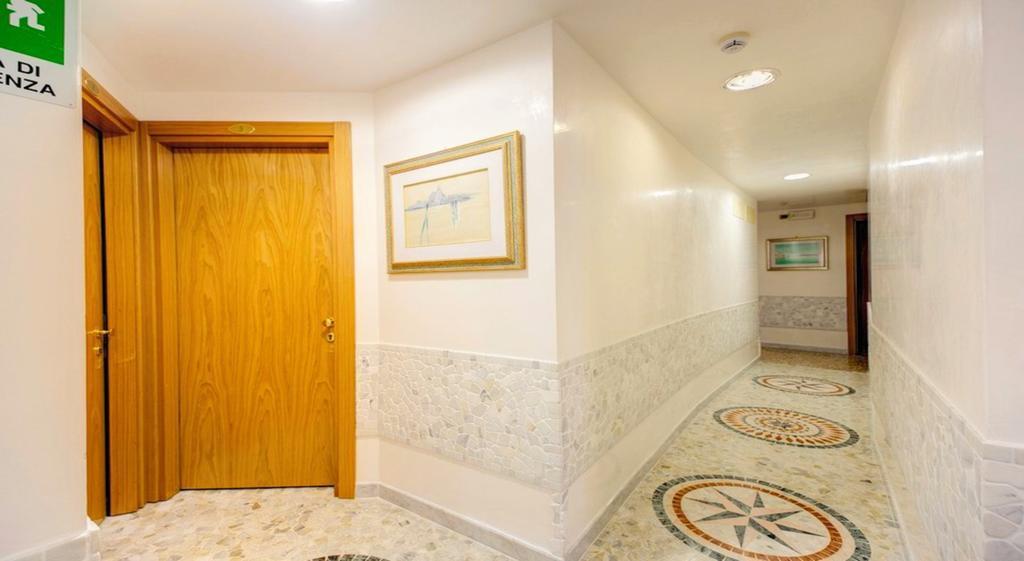 Antica Casa Carettoni Hotel Венеция Екстериор снимка