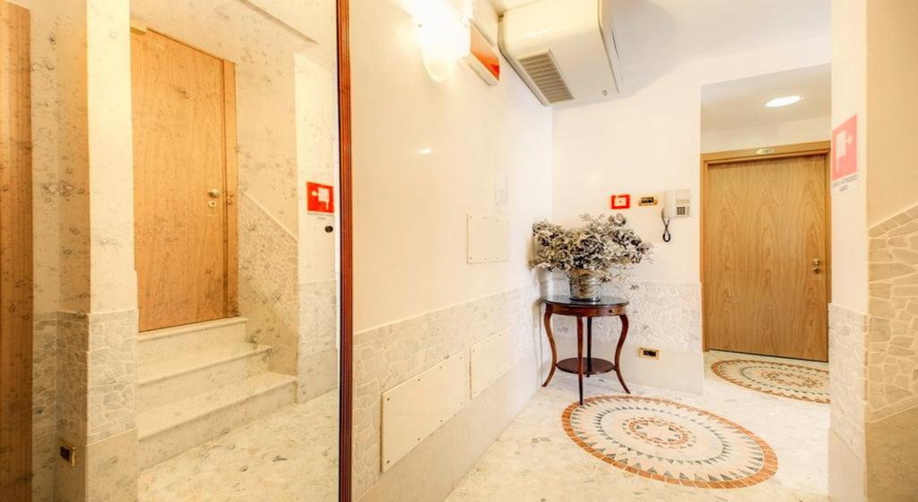 Antica Casa Carettoni Hotel Венеция Екстериор снимка