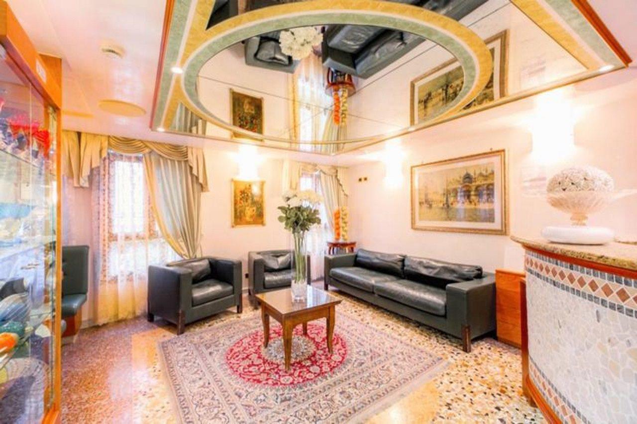 Antica Casa Carettoni Hotel Венеция Екстериор снимка
